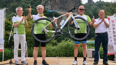 中市組自行車隊赴日宣傳花博 專屬「花博單車」首度亮相