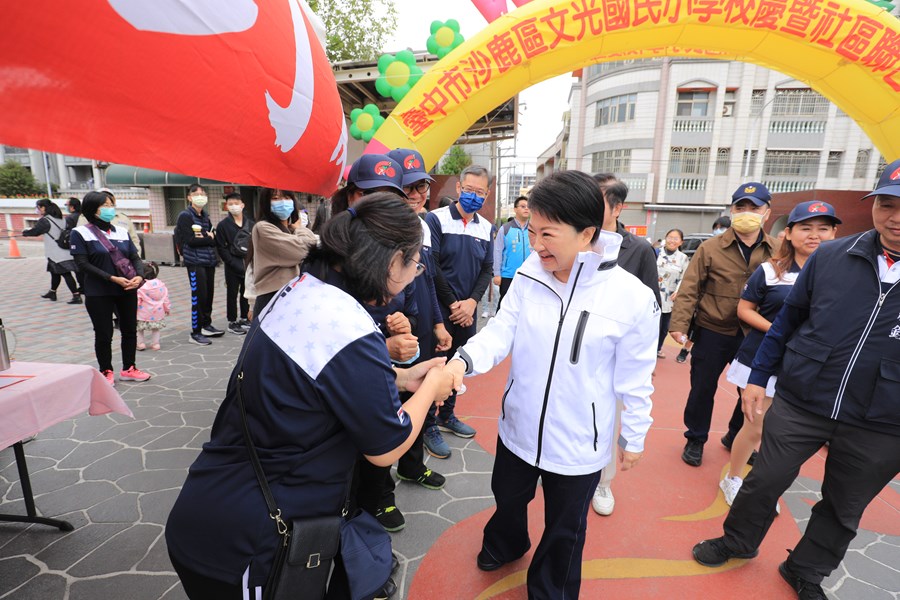 台中市沙鹿區文光國小60週年校慶運動會暨庠序樓重建落成啟用典禮--TSAI (12)