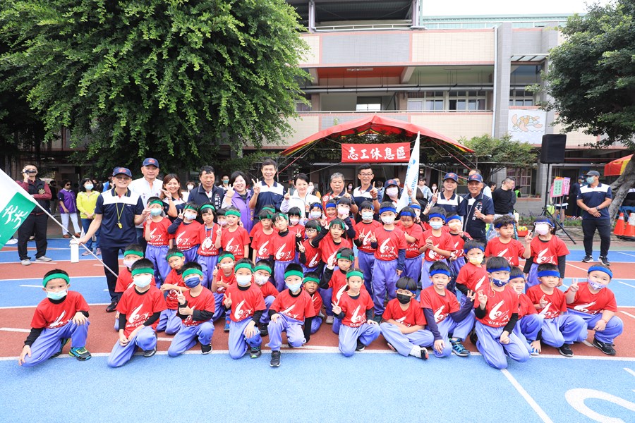 台中市沙鹿區文光國小60週年校慶運動會暨庠序樓重建落成啟用典禮--TSAI (77)