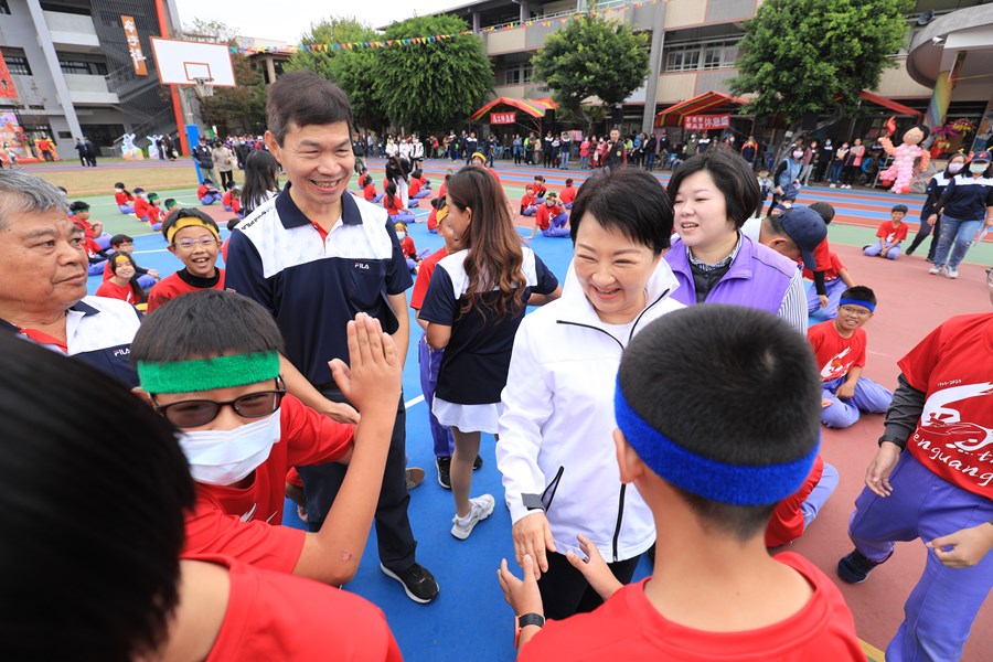 台中市沙鹿區文光國小60週年校慶運動會暨庠序樓重建落成啟用典禮--TSAI (85)