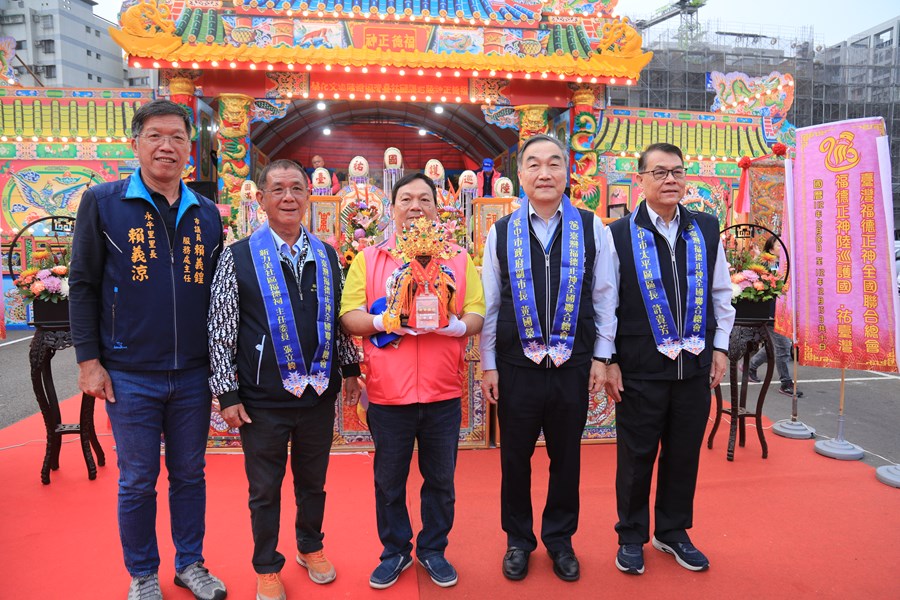 台灣福德正神全國聯合總會「福德正神陸巡護國 祐臺灣」福德陸巡文化祭(起馬炮起駕)
--TSAI  6