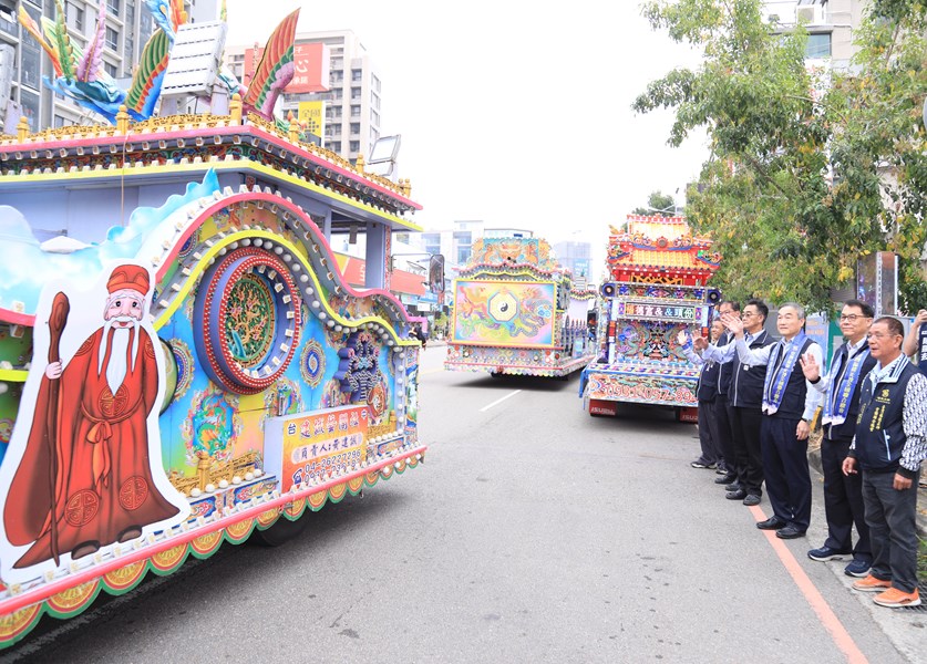 台灣福德正神全國聯合總會「福德正神陸巡護國 祐臺灣」福德陸巡文化祭(起馬炮起駕)
--TSAI  12