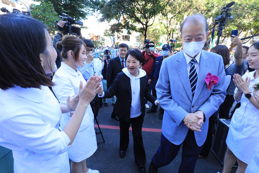 中國醫藥大學附設醫院「眼耳鼻喉科醫學中心大樓」啟用典禮--TSAI (11)