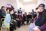市長年前關懷慰問街友---TSAI (13)