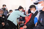 市長年前關懷慰問街友---TSAI (17)