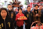 盧市長到西區上公館福德宮發紅包--TSAI (14)