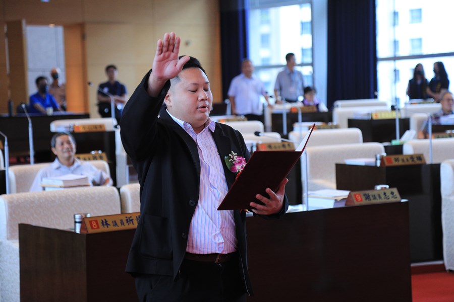 台中市議會第四屆第三次定期會第七次會議--吳建德議員宣誓就職--TSAI (26)