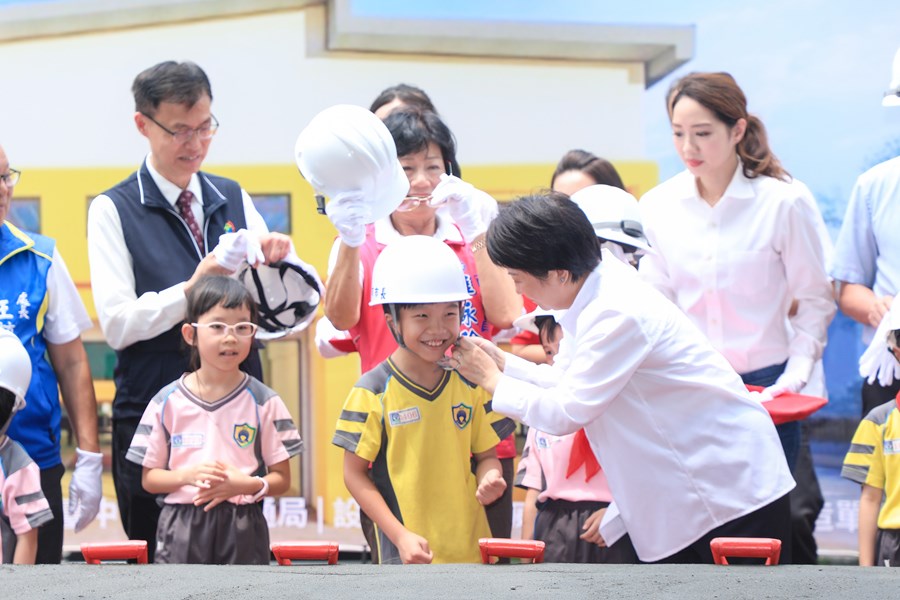 台中市神岡區神岡國民小學活動中心拆建暨地下室停車場興建工程動土典禮 (39)
