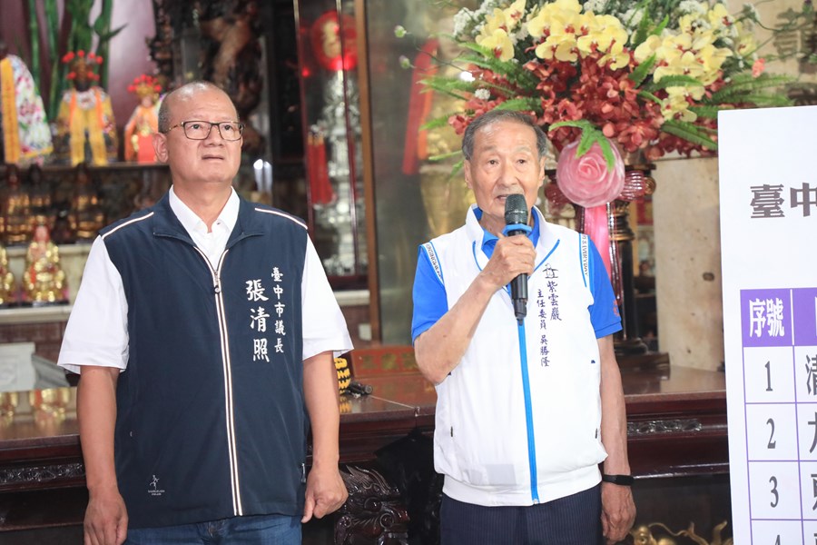 清水紫雲巖捐千萬善款助花蓮賑災見證 (2)