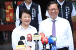 盧市長與鄭文燦副院長品嚐台中酸菜白肉鍋--TSAI (34)