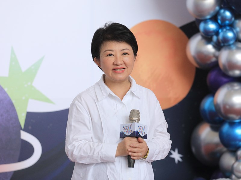 台中市高級中等以下學校112學年度畢業生市長獎合影(高中組)--TSAI (2)