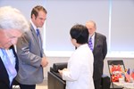 美國阿肯色州哈克比(Mike Huckabee)前州長一行拜會市府--TSAI (13)