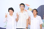 台中市高級中等以下學校112學年度畢業生市長獎合影--TSAI (80)