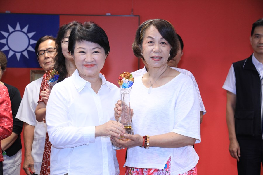 表揚113年度本市推廣客家文化有功人員及單位--個人獎--張媜玲  女士