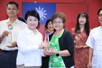 表揚113年度本市推廣客家文化有功人員及單位--團體獎--石岡客家美食協會--葉碧蓮女士