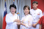 表揚113年度本市推廣客家文化有功人員及單位--個人獎--彭秀妹女士