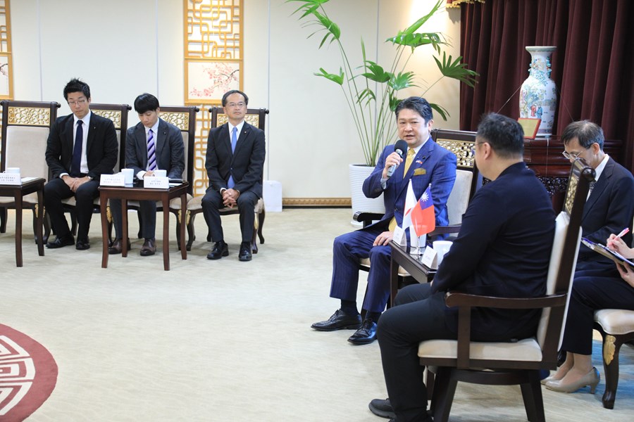 日本石川縣金澤市村山卓市長及市議會喜多浩一議長一行蒞府拜會---TSAI (25)