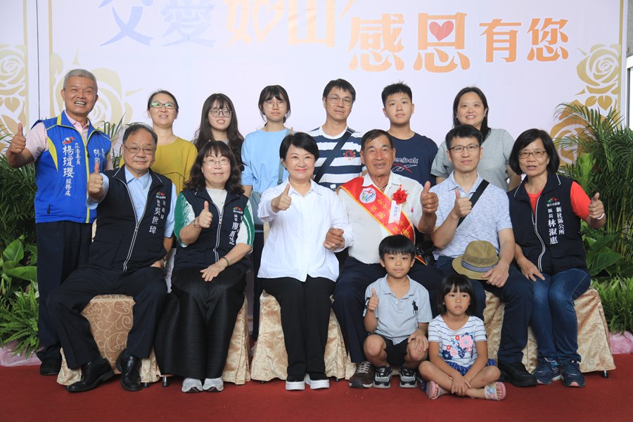 --台中市113年度模範父親與市長有約合照活動-TSAI (68)