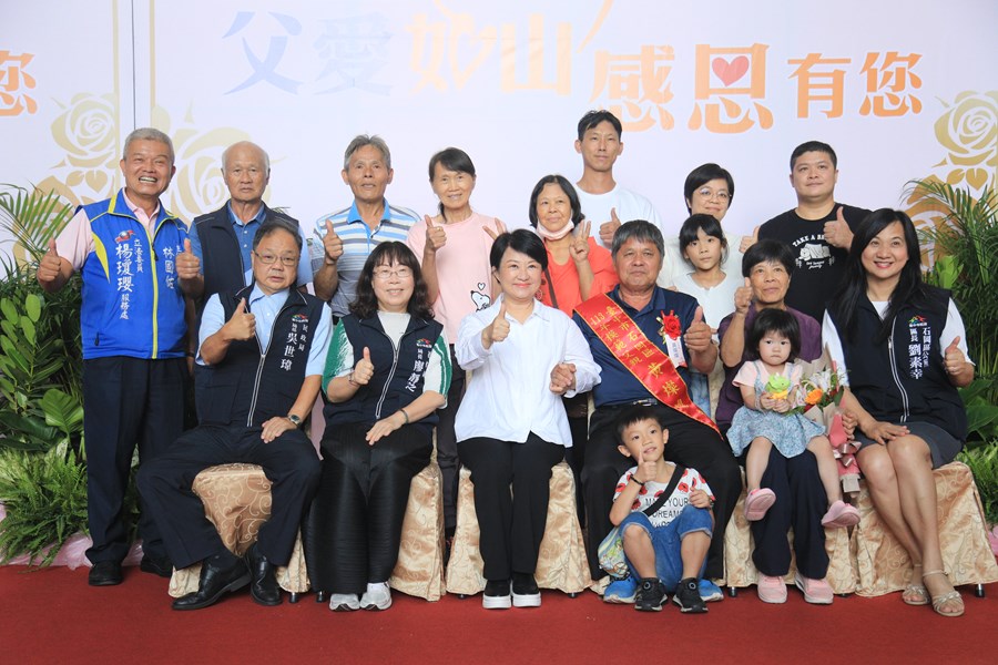 --台中市113年度模範父親與市長有約合照活動-TSAI (61)