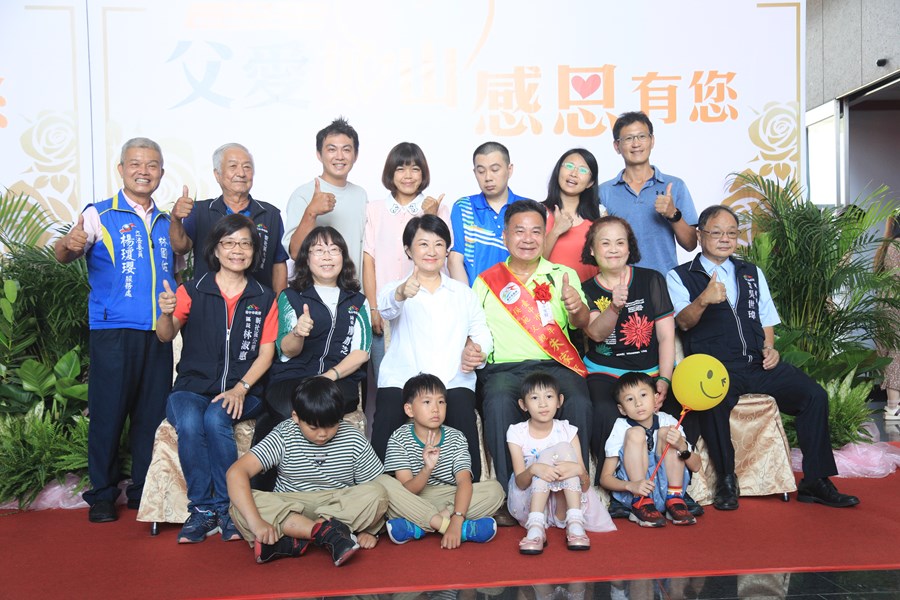 --台中市113年度模範父親與市長有約合照活動-TSAI (74)