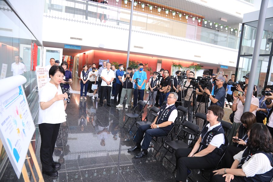 盧市長視察台中市政府附設員工子女托嬰中心裝修工程施工進度--TSAI (35)