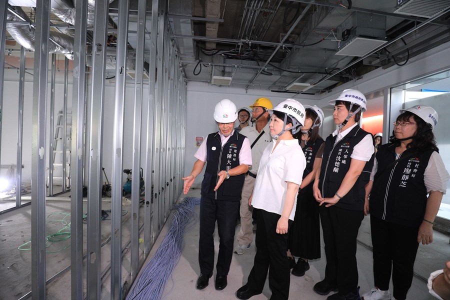 盧市長視察台中市政府附設員工子女托嬰中心裝修工程施工進度--TSAI (48)