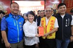 盧市長到大甲鐵砧山國姓廟贈匾--TSAI (3)