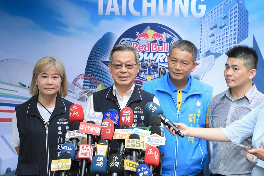 2024國際F1賽車展演-市政路Red Bull Showrun Taichung道路整備情形視察 (18)