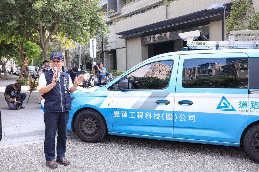 2024國際F1賽車展演-市政路Red Bull Showrun Taichung道路整備情形視察 (25)