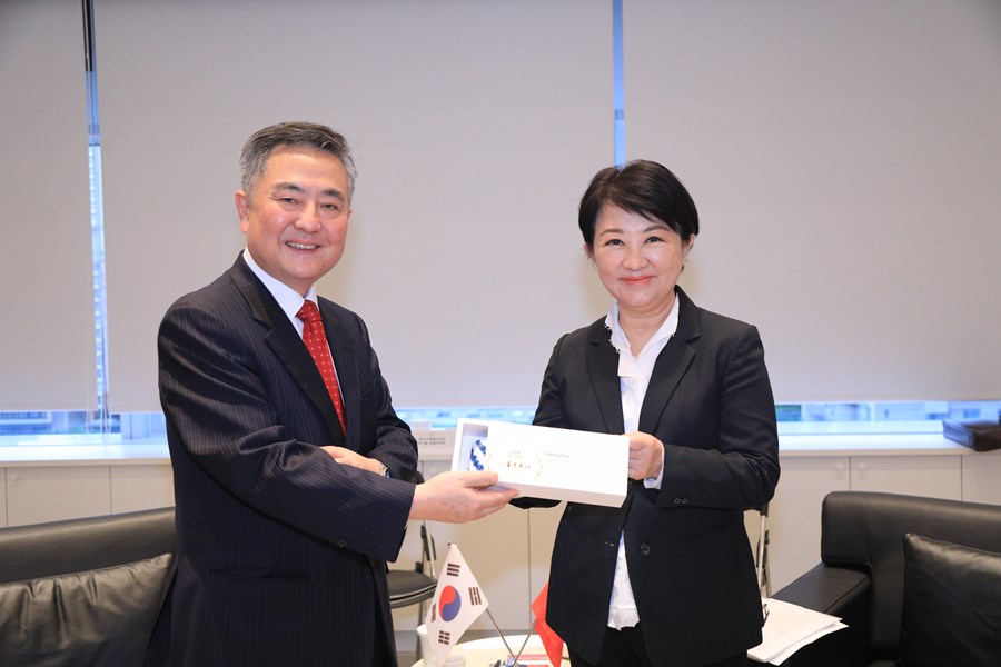 駐台北韓國代表部李殷鎬代表一行拜會市府---TSAI (45)