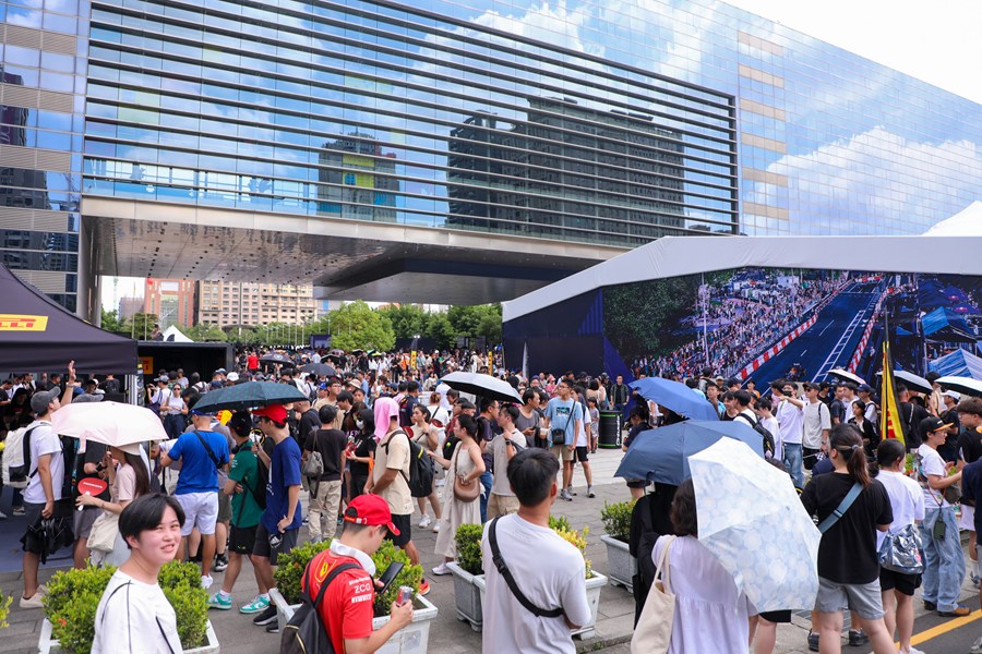 Showrun Party台中府前廣場同歡派對 (18)