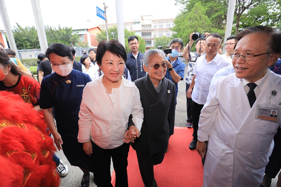 台中市仁愛園區暨仁愛綜合長照機構揭牌儀式典禮--TSAI (17)