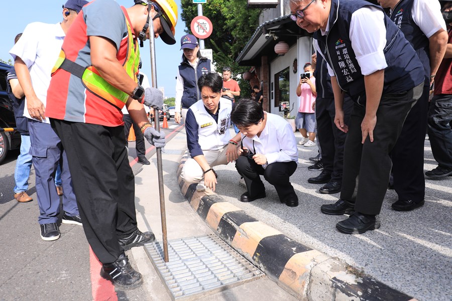 因應山陀兒颱風，盧市長視察加強清溝整備業務--TSAI (5)