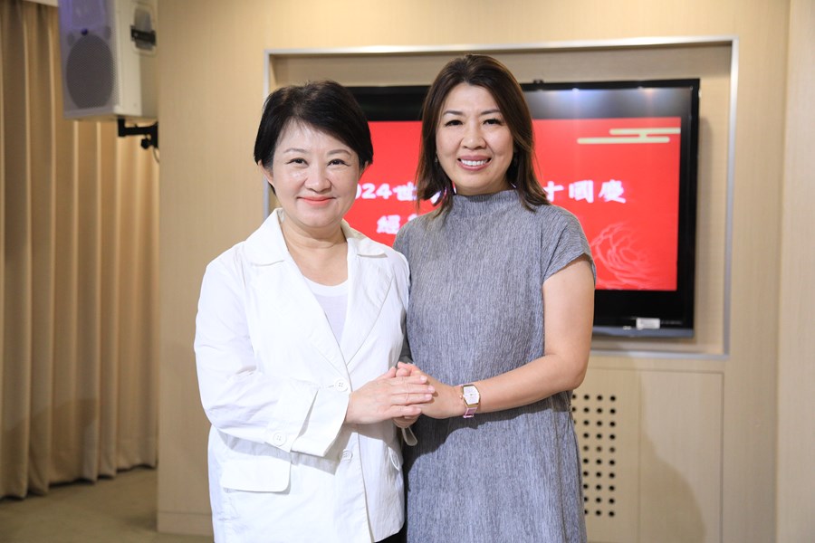 世界華人工商婦女企管協會北美洲各分會陳玲華副總會長一行拜會市府---TSAI (86)