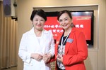 世界華人工商婦女企管協會北美洲各分會陳玲華副總會長一行拜會市府---TSAI (90)