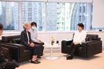 瑞士商務辦事處陶方婭處長(Director Mrs. Claudia Fontana Tobiassen)蒞府拜會 (20)