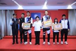 2024世界U17男子排球錦標賽--季軍及2024亞洲青年暨青少年柔道錦標賽--青少年女子組44公斤級--銅牌-選手教練與市長大合照