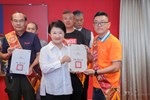 市長頒發113年度優良計程車駕駛人