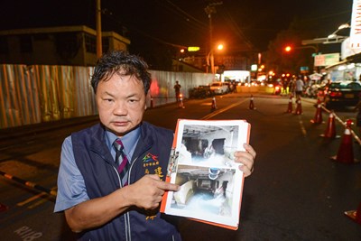 建設局長吳世瑋前往豐原區幸福橋橋墩嚴重下陷處會勘