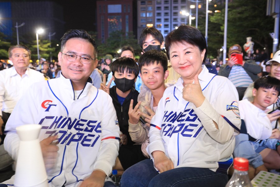 市府廣場前直播2024年第三屆世界12強棒球賽-超級循環賽（四強）(中華隊vs日本隊)--TSAI (21)