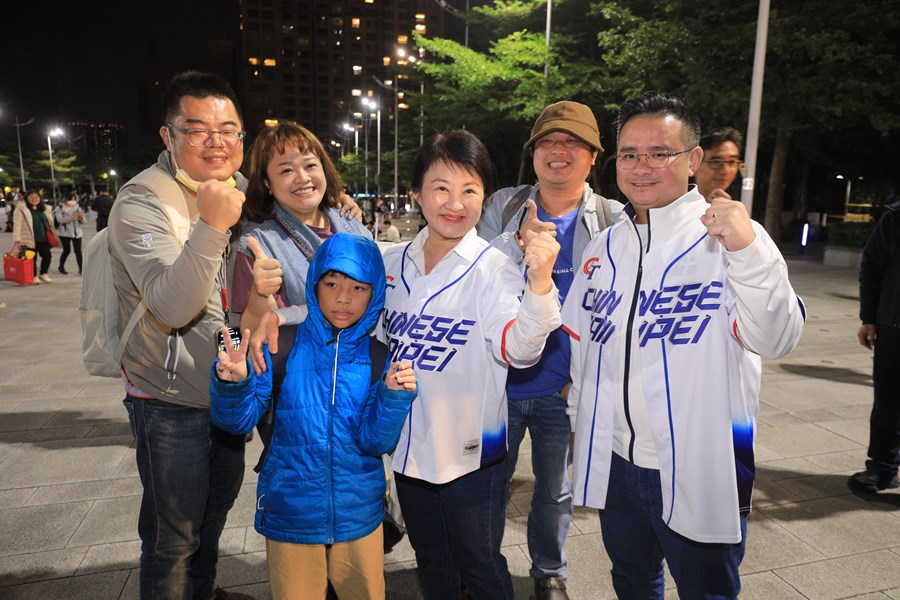 市府廣場前直播2024年第三屆世界12強棒球賽-超級循環賽（四強）(中華隊vs日本隊)--TSAI (38)