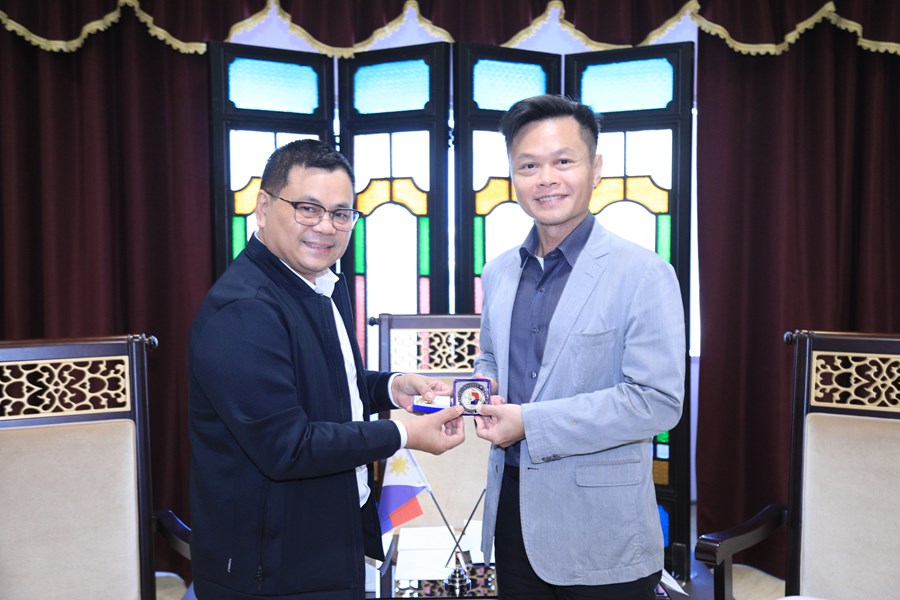 菲律賓國會眾議院眾議員一行蒞府拜會--TSAI (1)