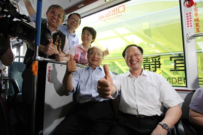 行政院長視察BRT