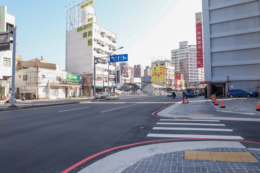 北區進化北路(中清路至崇德路)道路、共桿建置及人行道改善工程完工典禮