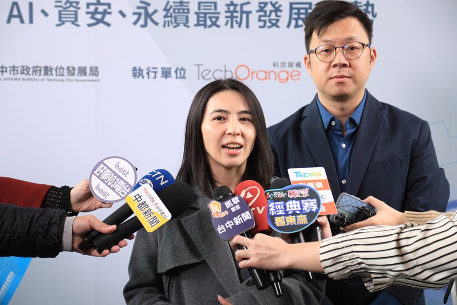 國立臺灣大學資訊工程學系教授陳縕儂