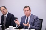 台中美國商會會長貝爾（Adam Bell）蒞府遞交「2024年台中美國商會白皮書」