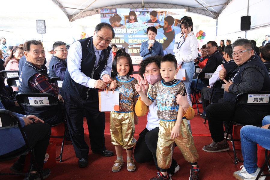 北屯區廍子國小、北屯區松強國小暨大雅區文雅國小活動中心新建工程聯合動土典禮--TSAI (14)