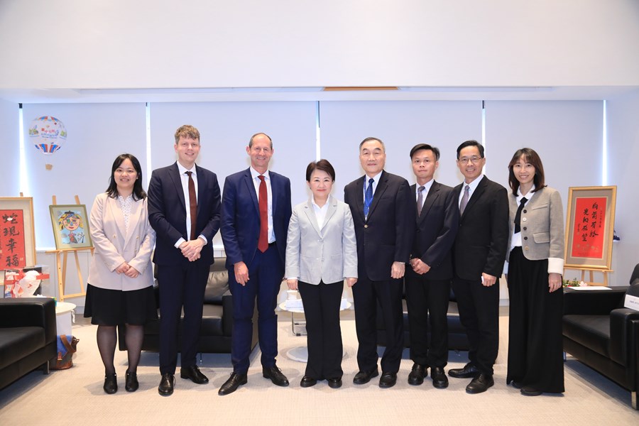 歐洲經貿辦事處谷力哲處長 (Head of Office Lutz Güüllner)蒞府拜會--TSAI (5)
