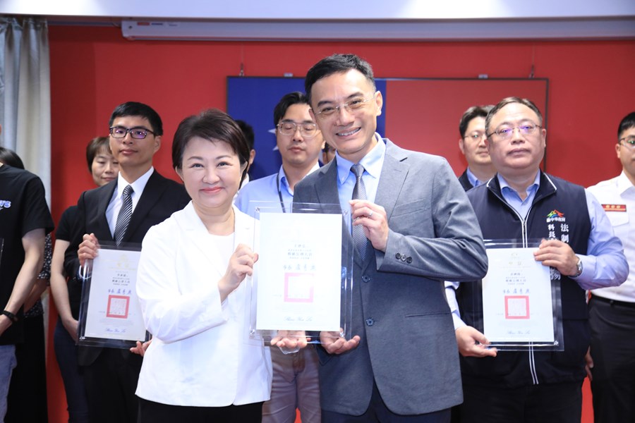 表揚中市府114年度模範公務員--觀旅局   王欣弘  科長