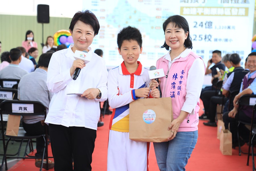 烏日區光德國中、烏日國中、九德國小、旭光國小及南區樹德國小活動中心興建工程聯合動土典禮---TSAI (34)